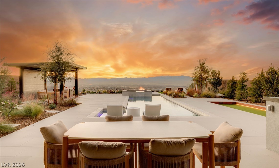 571 Overlook Rim Drive Henderson NV 89012