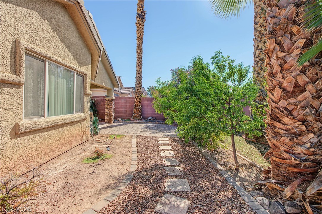 5643 Crowbush Cove Place Las Vegas NV 89122