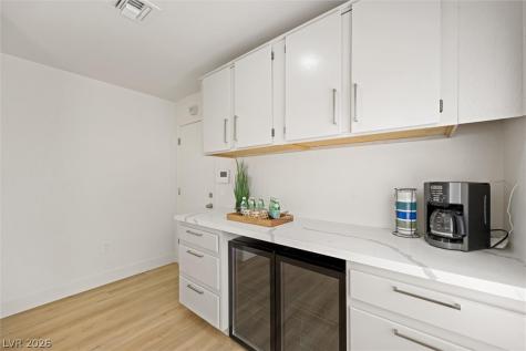2517 Desert Sands Drive Las Vegas NV 89134