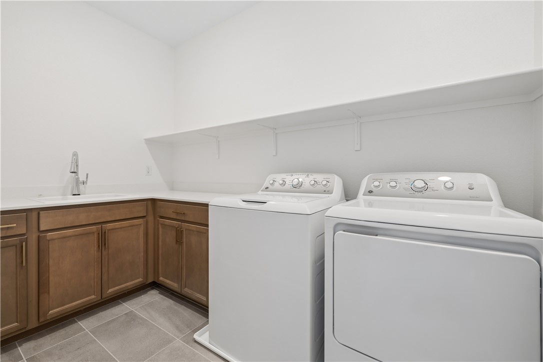 10456 Mountain Aster Avenue Las Vegas NV 89166