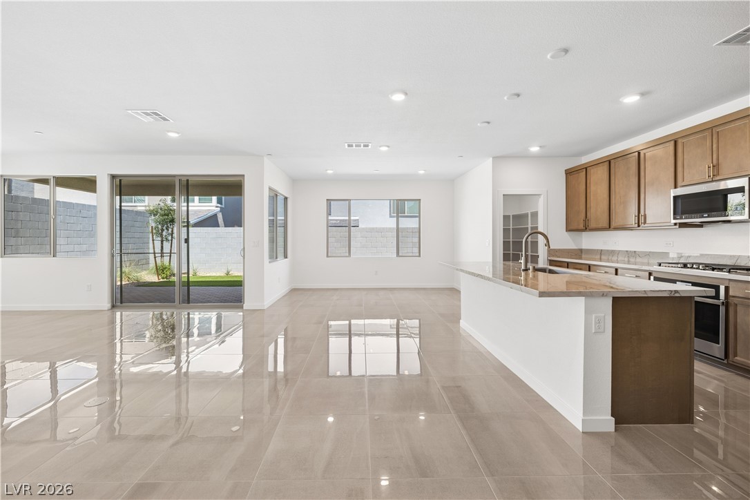 10456 Mountain Aster Avenue Las Vegas NV 89166