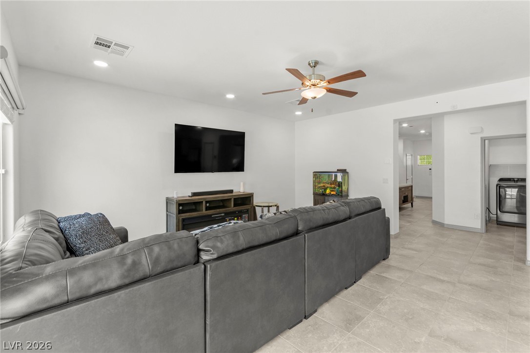 950 Willow Berry Avenue North Las Vegas NV 89032