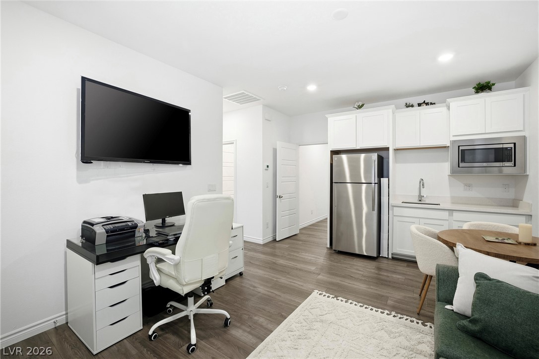 9628 Slate Peak Avenue Las Vegas NV 89178