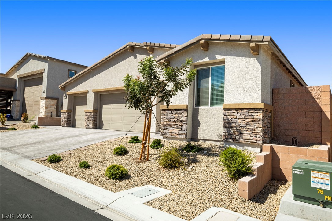 9628 Slate Peak Avenue Las Vegas NV 89178