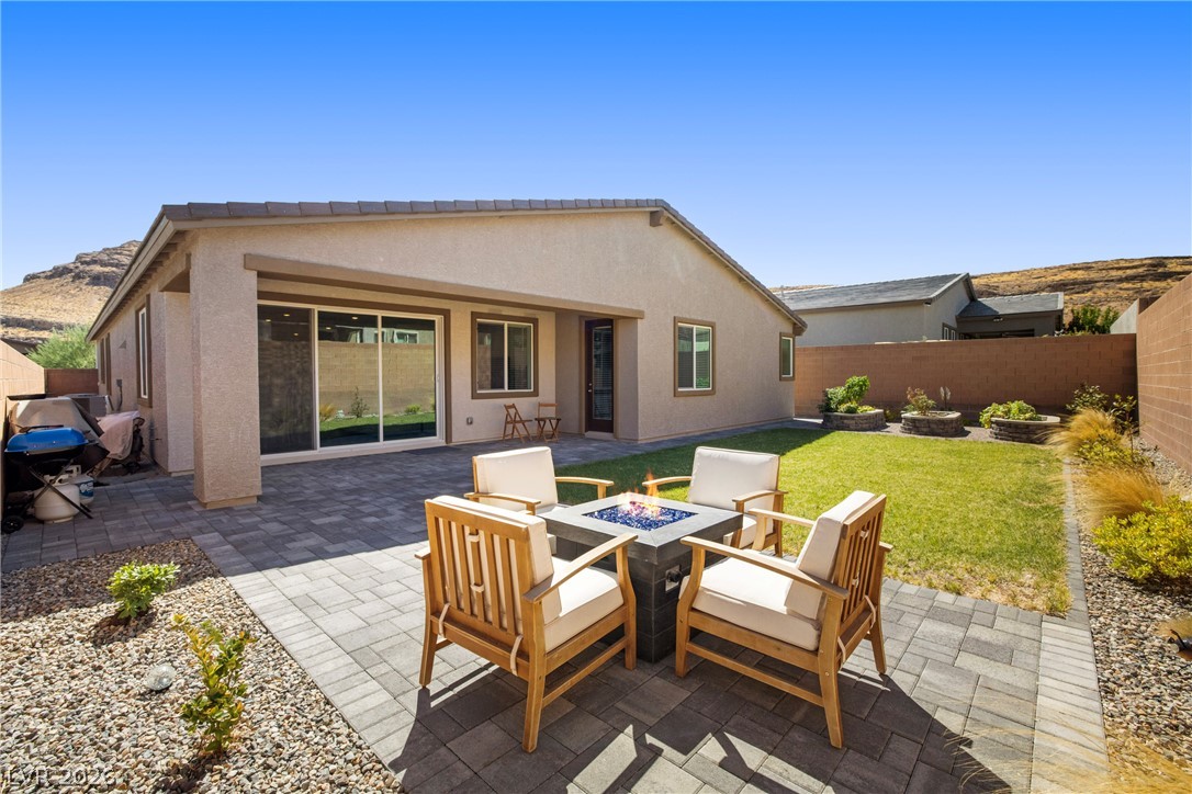 9628 Slate Peak Avenue Las Vegas NV 89178