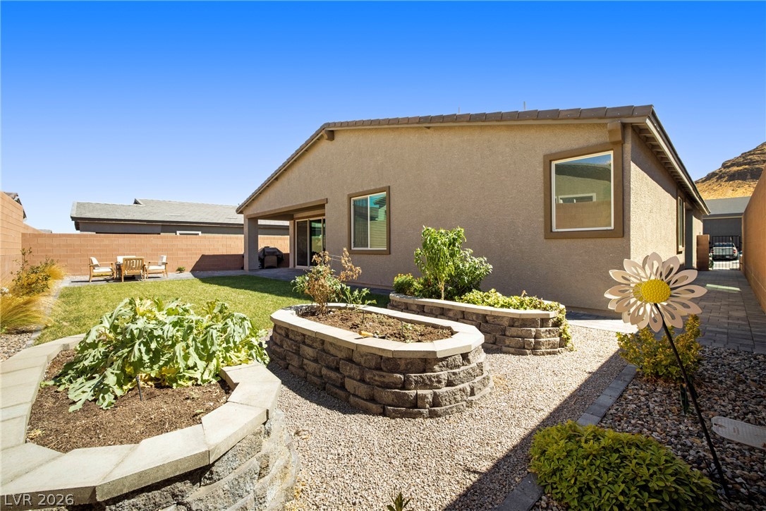 9628 Slate Peak Avenue Las Vegas NV 89178
