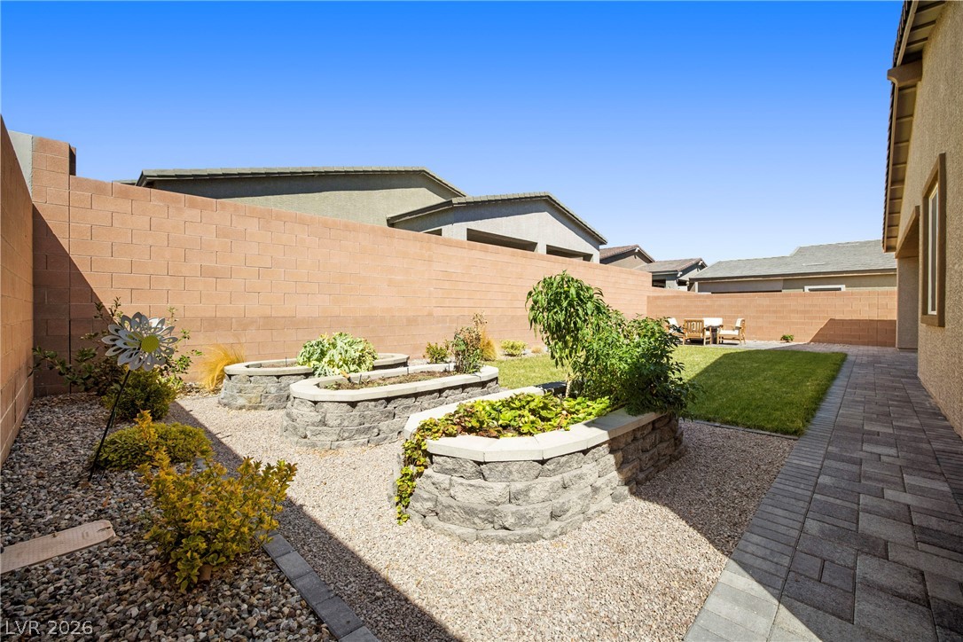 9628 Slate Peak Avenue Las Vegas NV 89178