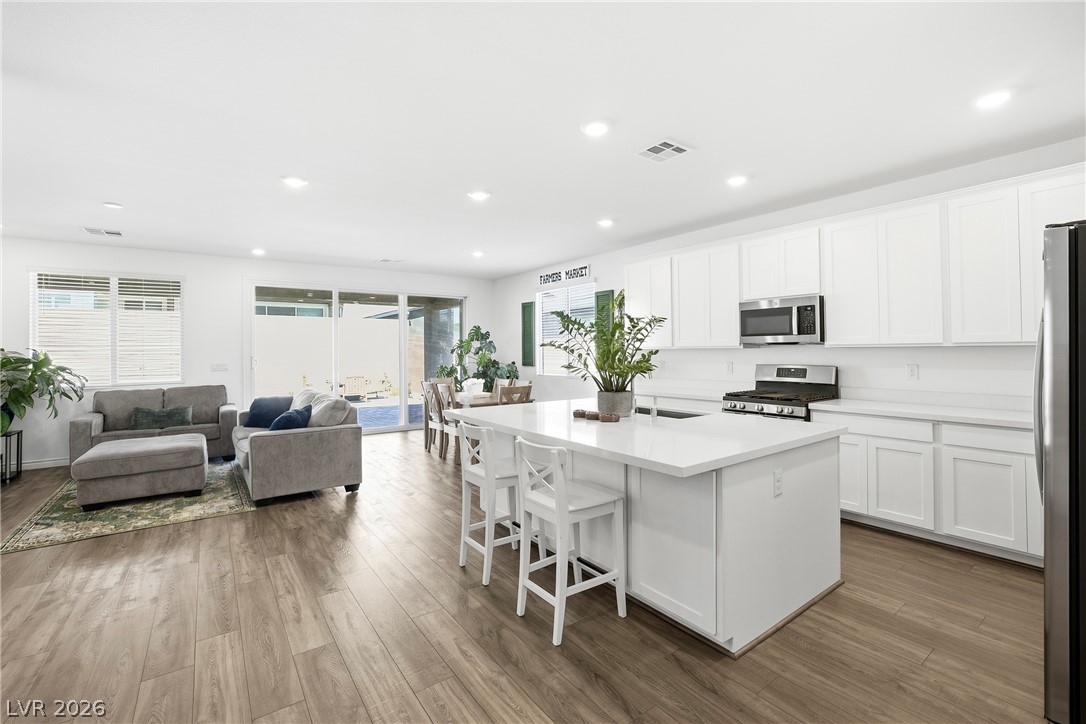 9628 Slate Peak Avenue Las Vegas NV 89178