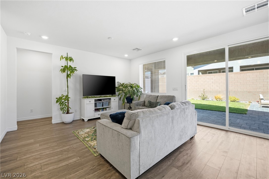 9628 Slate Peak Avenue Las Vegas NV 89178