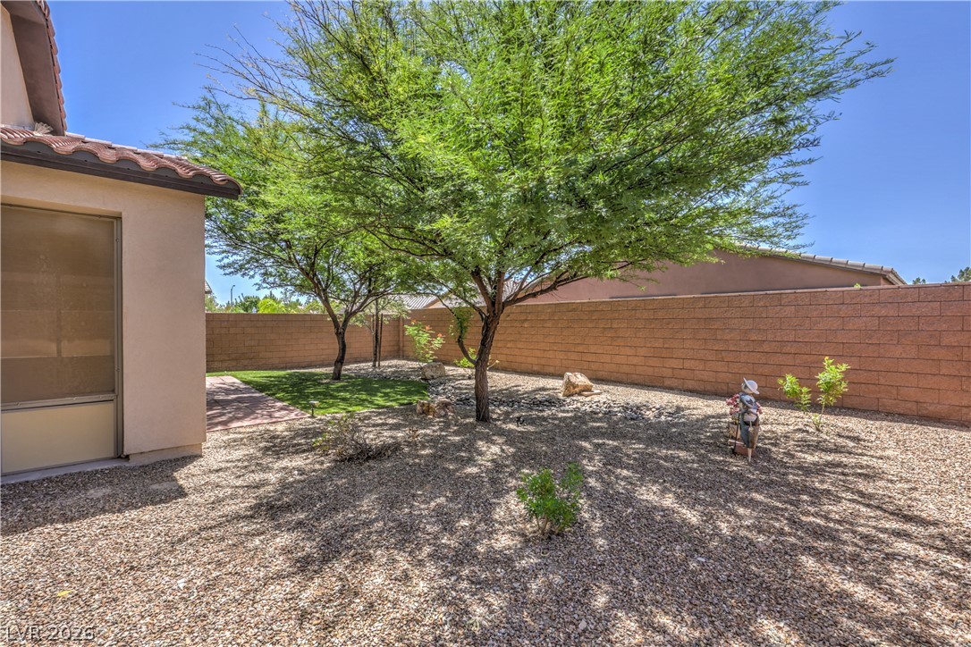3633 Greenbriar Bluff Avenue North Las Vegas NV 89081
