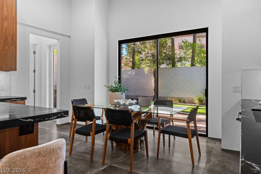 628 Edgebrook Drive Las Vegas NV 89145