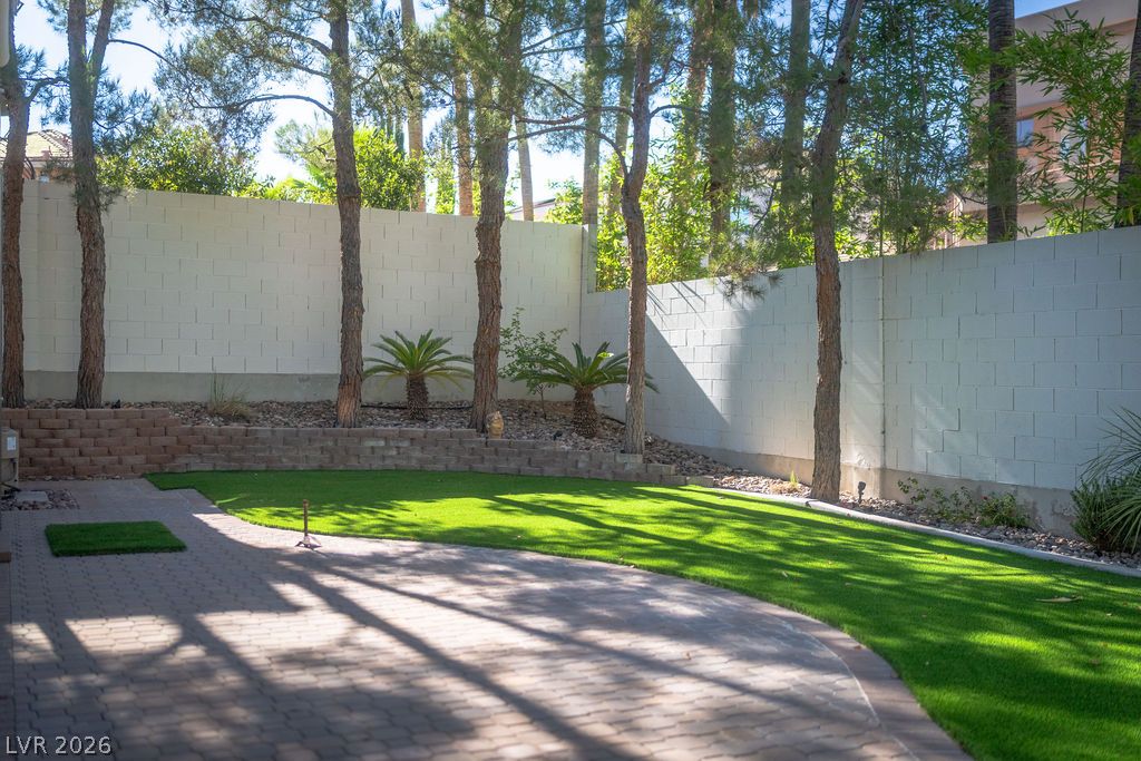 628 Edgebrook Drive Las Vegas NV 89145