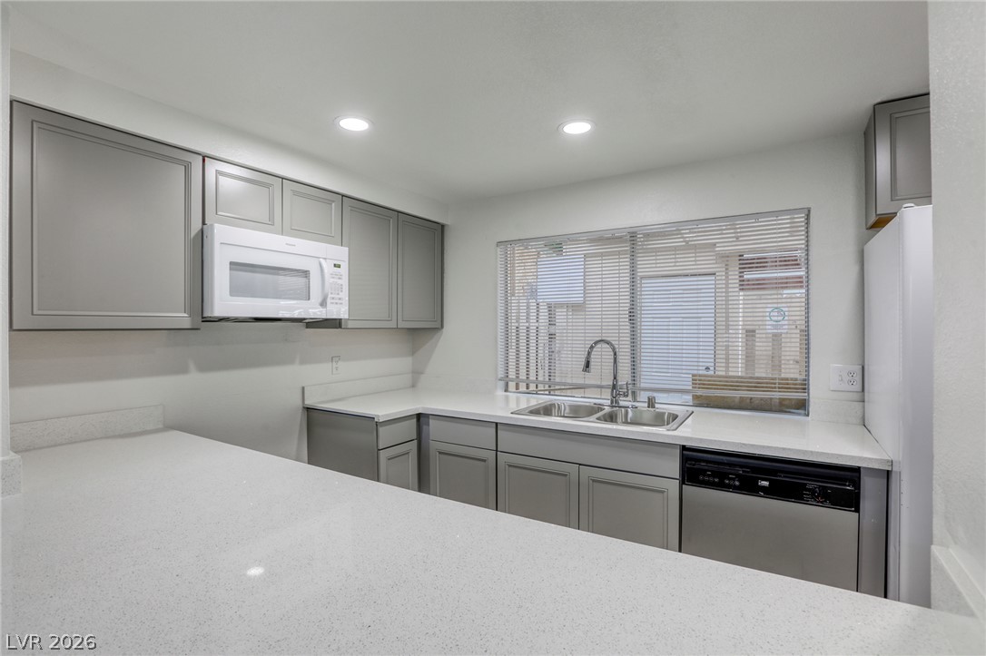 4770 Topaz Street 14 Las Vegas NV 89121