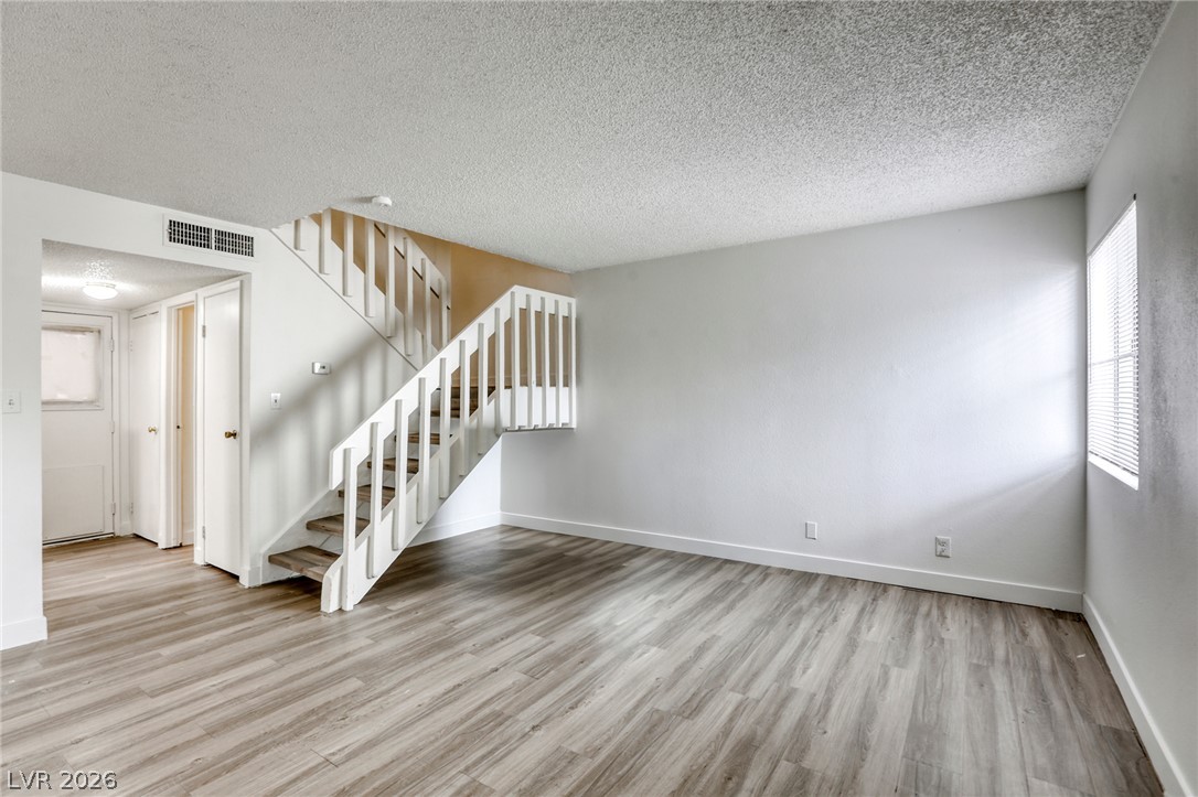 4770 Topaz Street 14 Las Vegas NV 89121