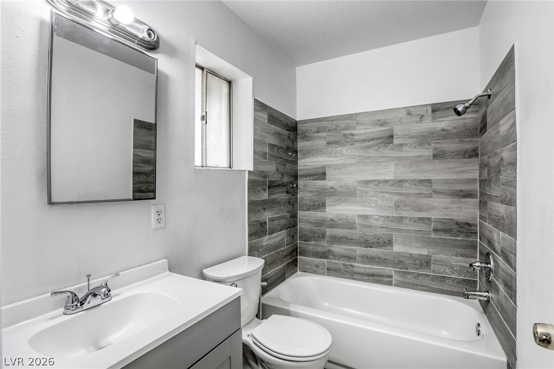 4770 Topaz Street 14 Las Vegas NV 89121