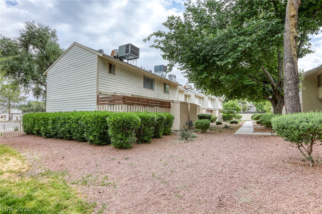 4770 Topaz Street 14 Las Vegas NV 89121