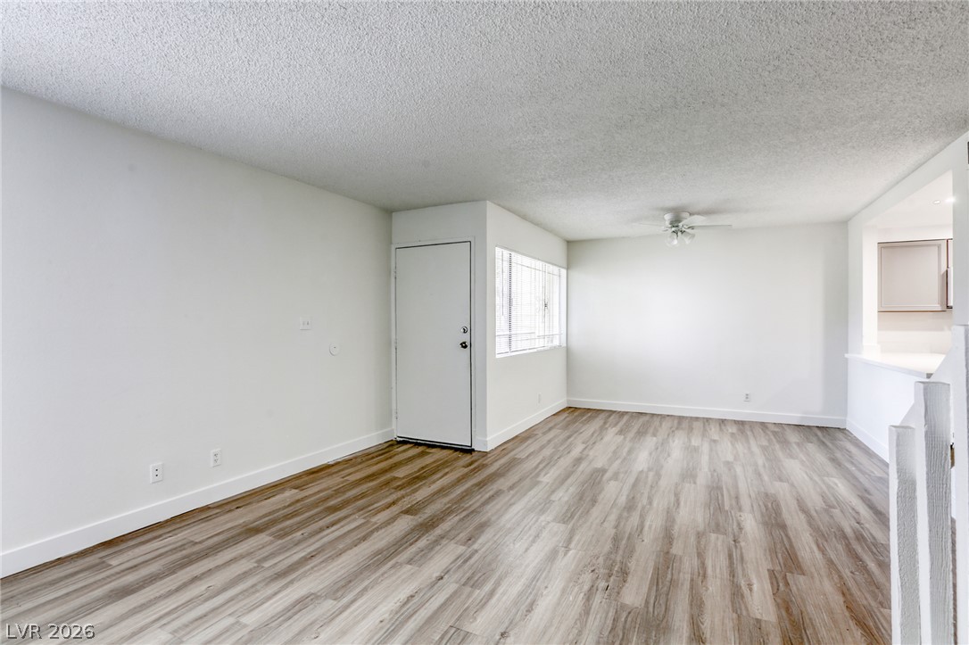 4770 Topaz Street 14 Las Vegas NV 89121