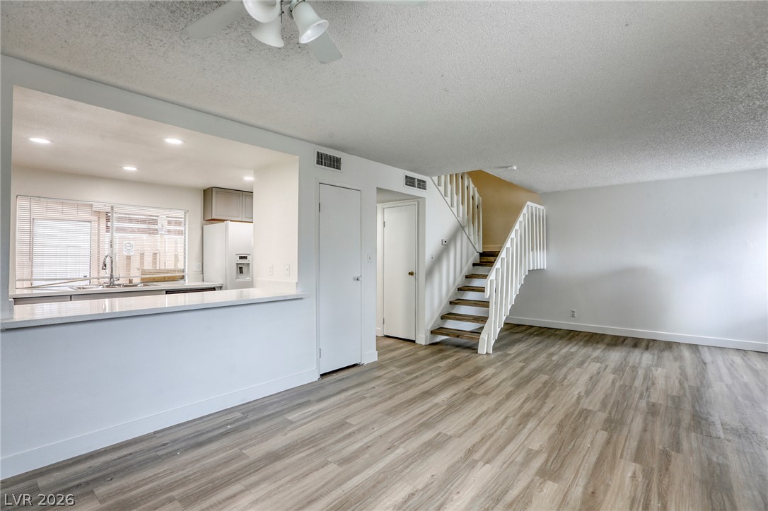 4770 Topaz Street 14 Las Vegas NV 89121