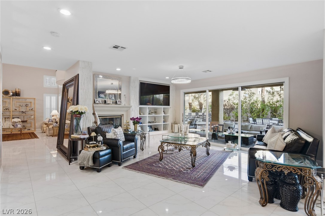 10721 Capesthorne Way Las Vegas NV 89135