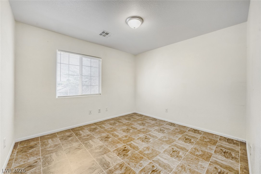 5008 Elkin Creek Avenue Las Vegas NV 89131