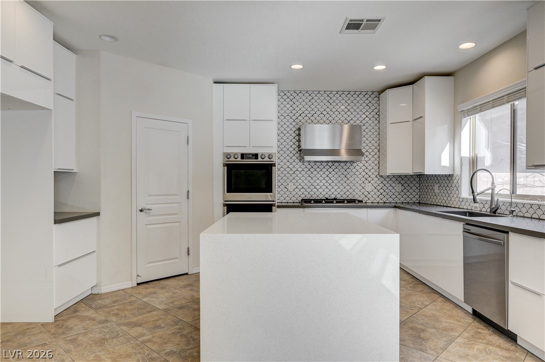 2173 De Narvik Drive Henderson NV 89044