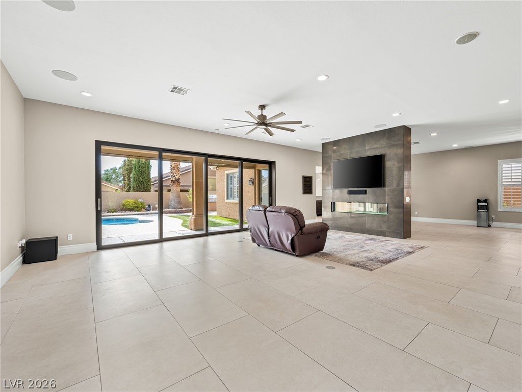 2404 Quartz Peak Street Las Vegas NV 89134