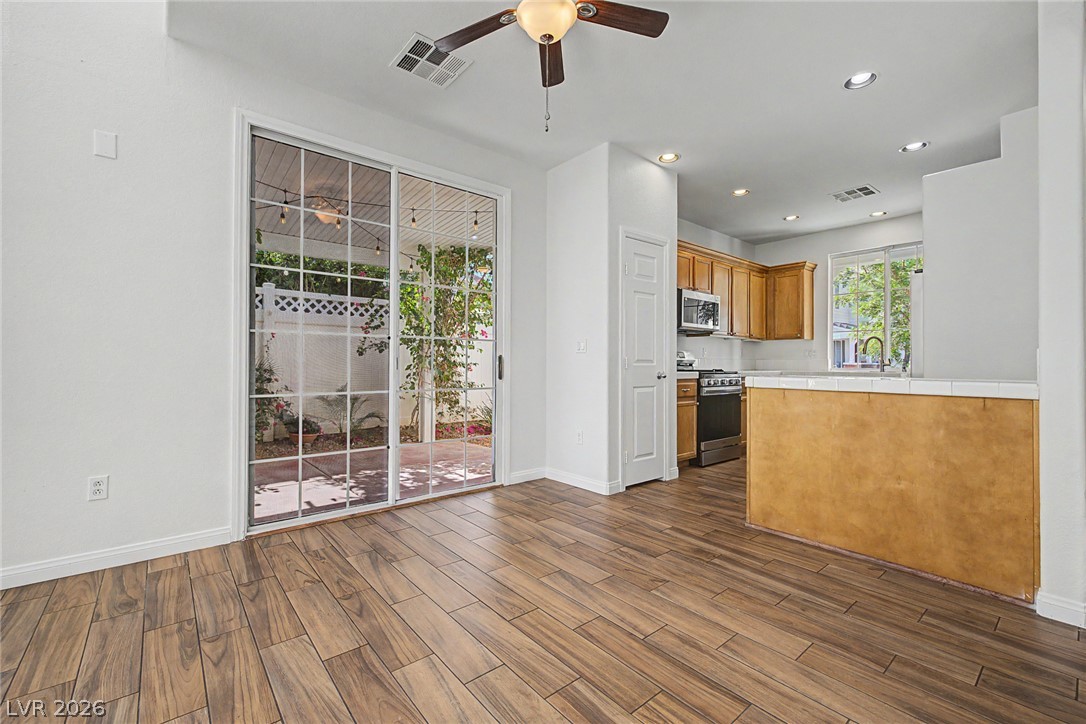 6271 Carson Hills Avenue Las Vegas NV 89139