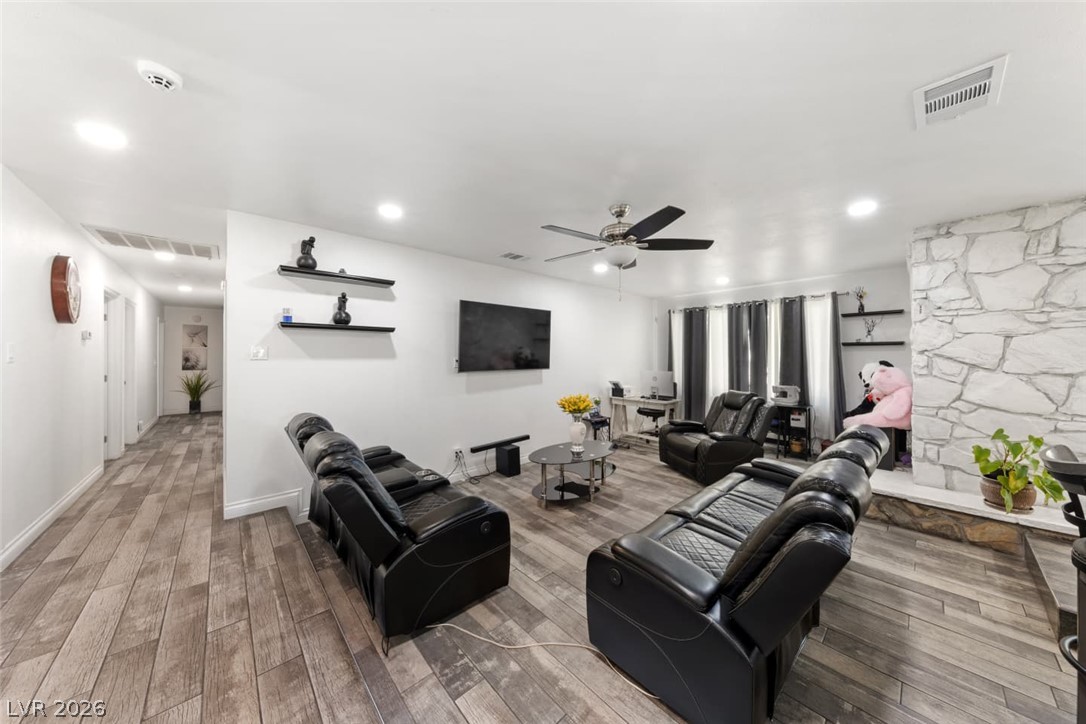 3969 Sorrento Way Las Vegas NV 89121