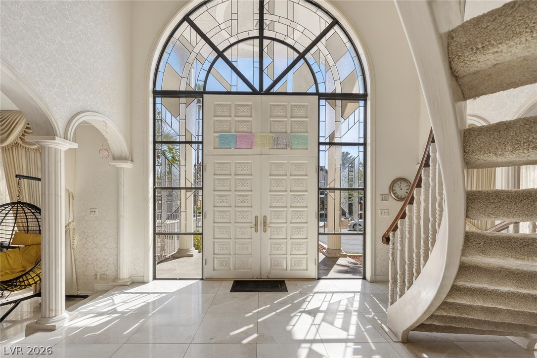 2834 Queens Courtyard Divide Las Vegas NV 89109
