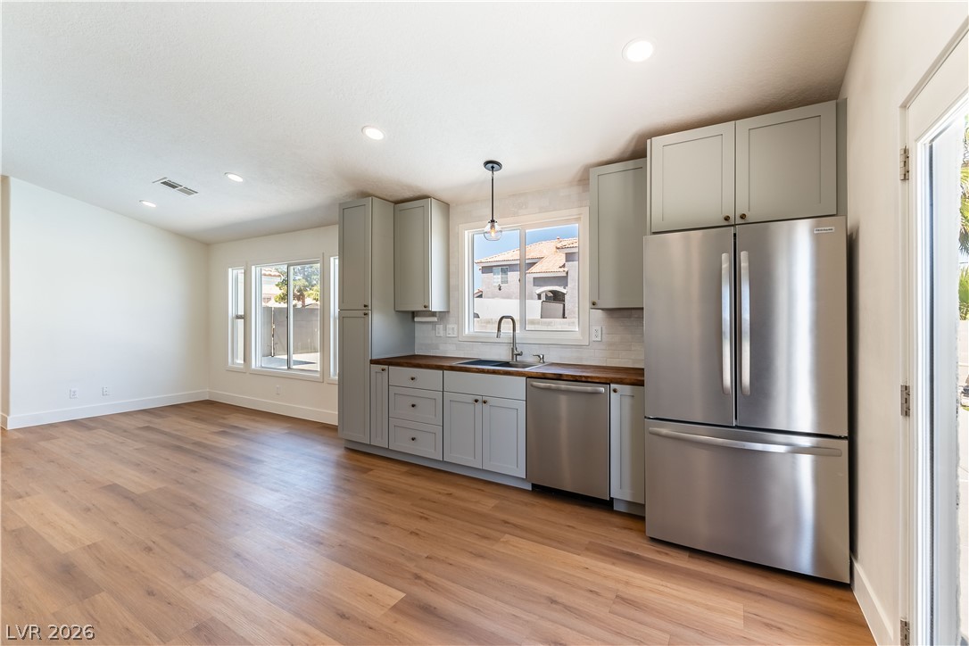 5608 Emperor Way Las Vegas NV 89130