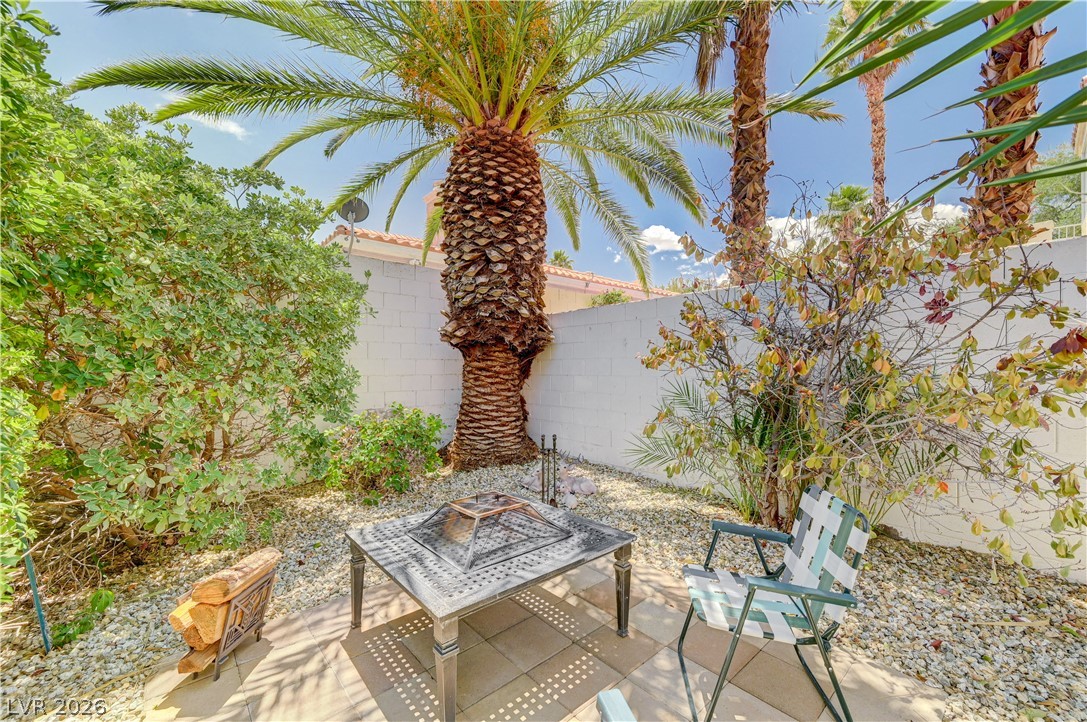8429 Bay Point Drive Las Vegas NV 89128