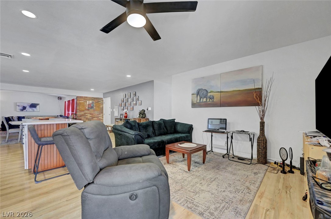 4526 East Viking Road Las Vegas NV 89121