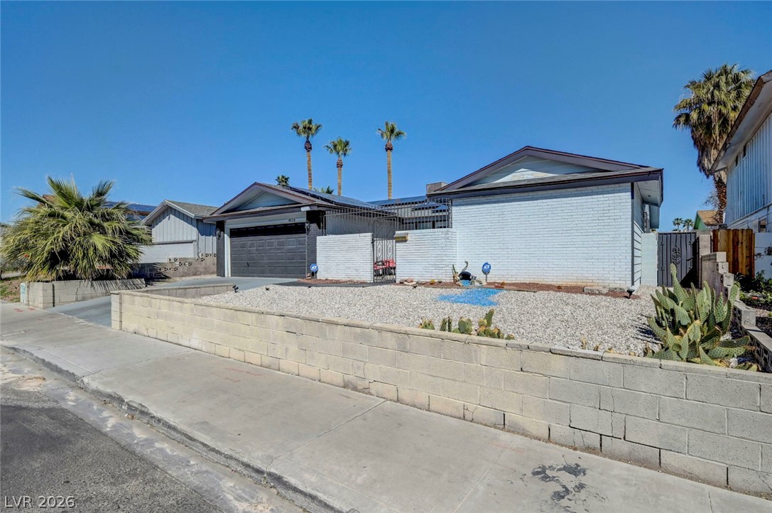 4526 East Viking Road Las Vegas NV 89121