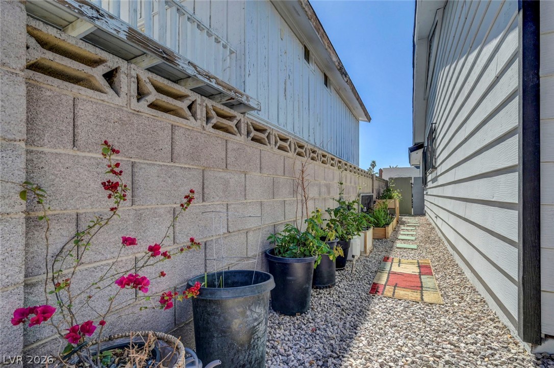 4526 East Viking Road Las Vegas NV 89121