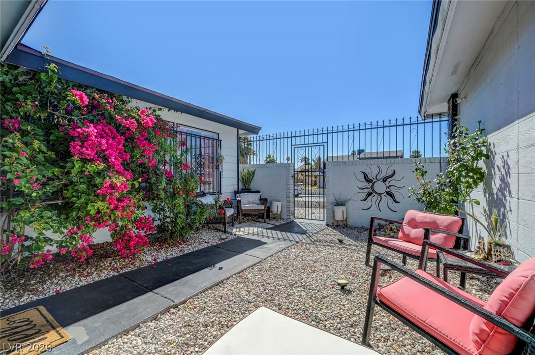 4526 East Viking Road Las Vegas NV 89121