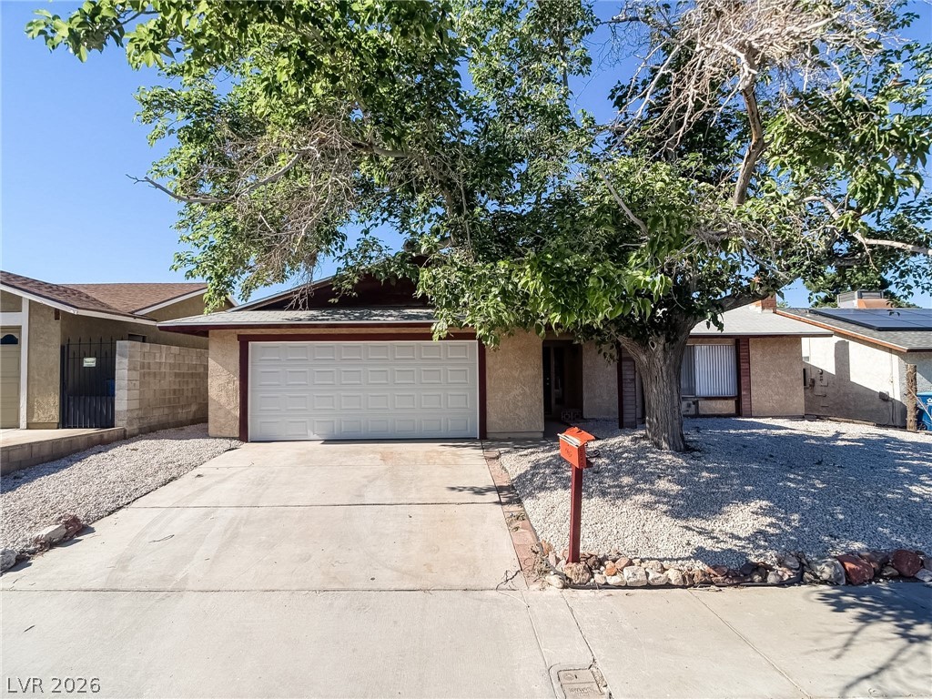 6840 Casa Linda Drive Las Vegas NV 89103