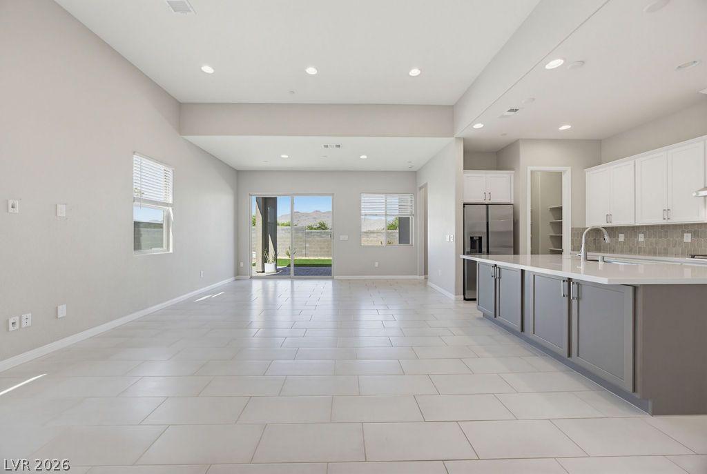 10198 Super Jovian Street Las Vegas NV 89143