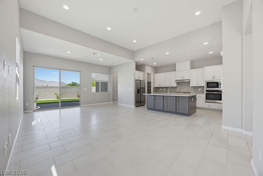 10198 Super Jovian Street Las Vegas NV 89143