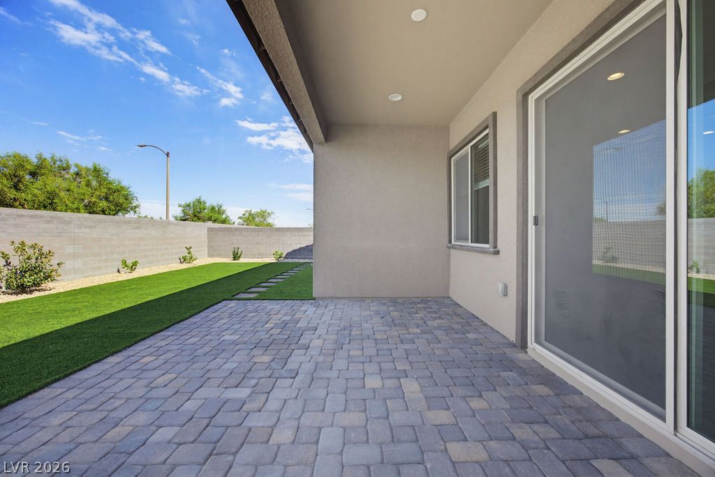 10198 Super Jovian Street Las Vegas NV 89143
