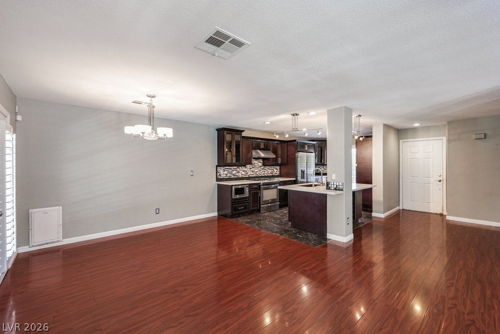 7661 Damascus Avenue Las Vegas NV 89113