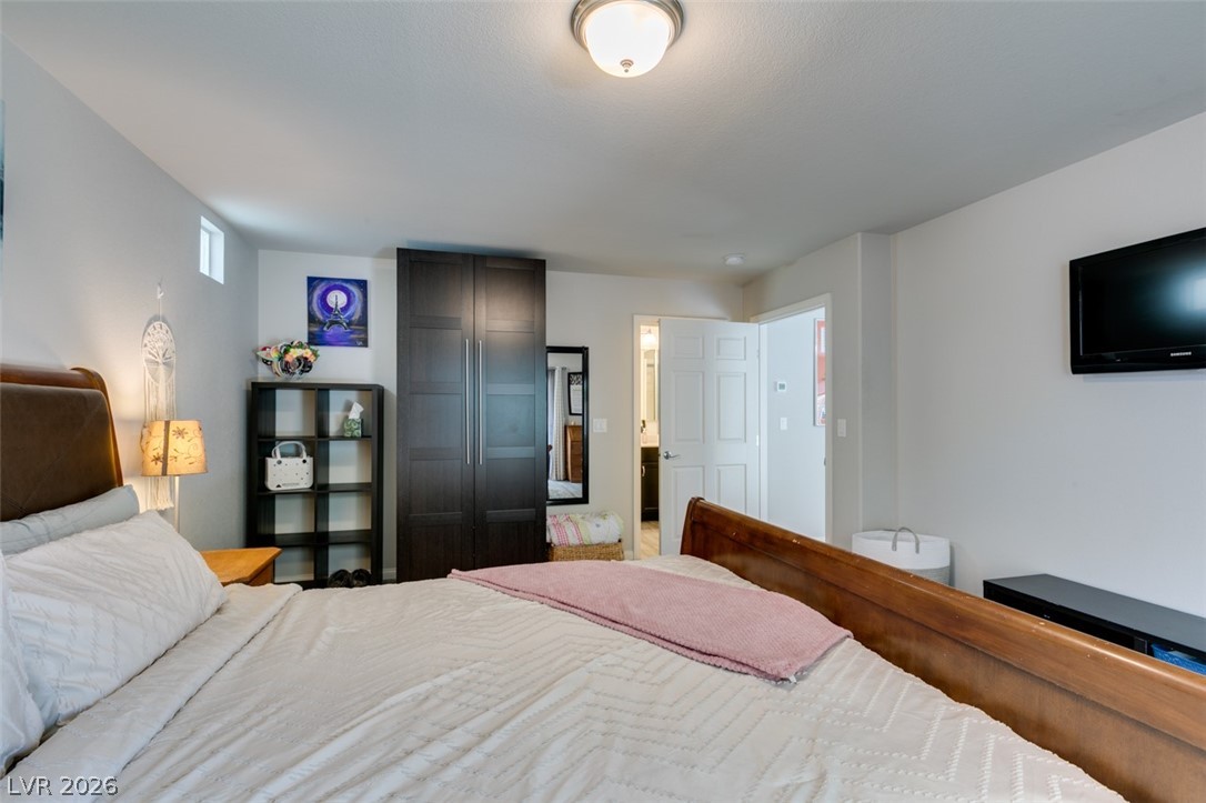 6513 Averill Creek Avenue Las Vegas NV 89118