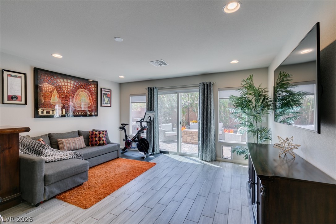 6513 Averill Creek Avenue Las Vegas NV 89118