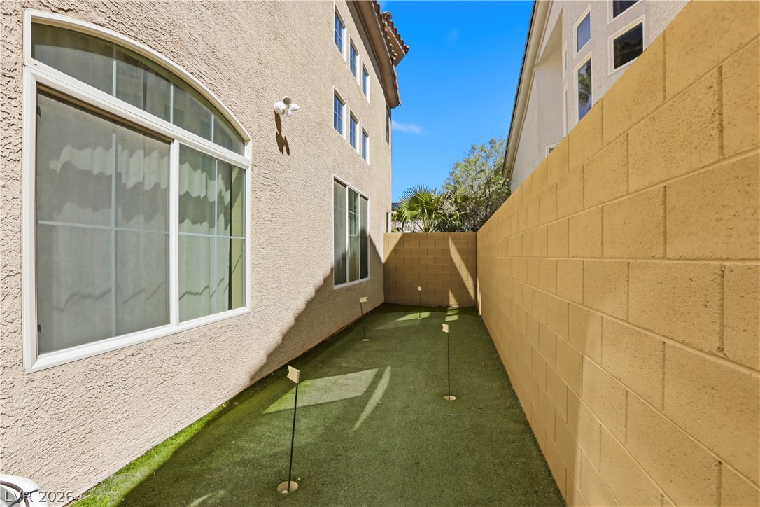 39 Perennial Border Court Las Vegas NV 89148