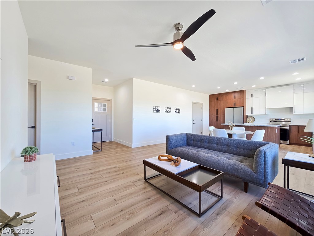 3824 Mount Charleston Pahrump NV 89048