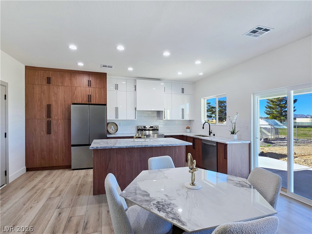 3824 Mount Charleston Pahrump NV 89048