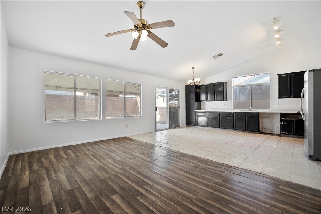 6525 Begonia Bay Avenue Las Vegas NV 89142