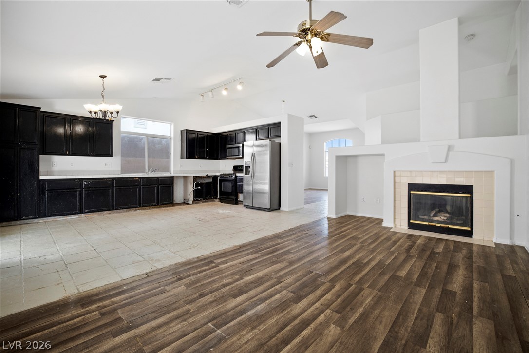 6525 Begonia Bay Avenue Las Vegas NV 89142