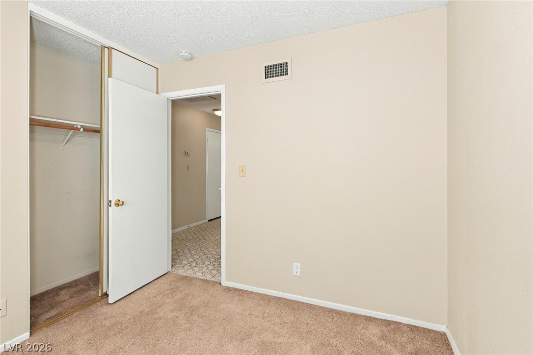 4830 Mountain Valley Road Las Vegas NV 89121