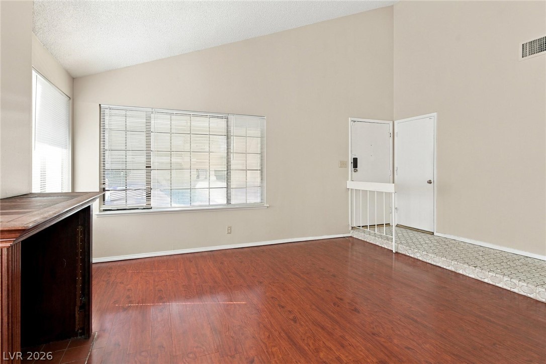 4830 Mountain Valley Road Las Vegas NV 89121