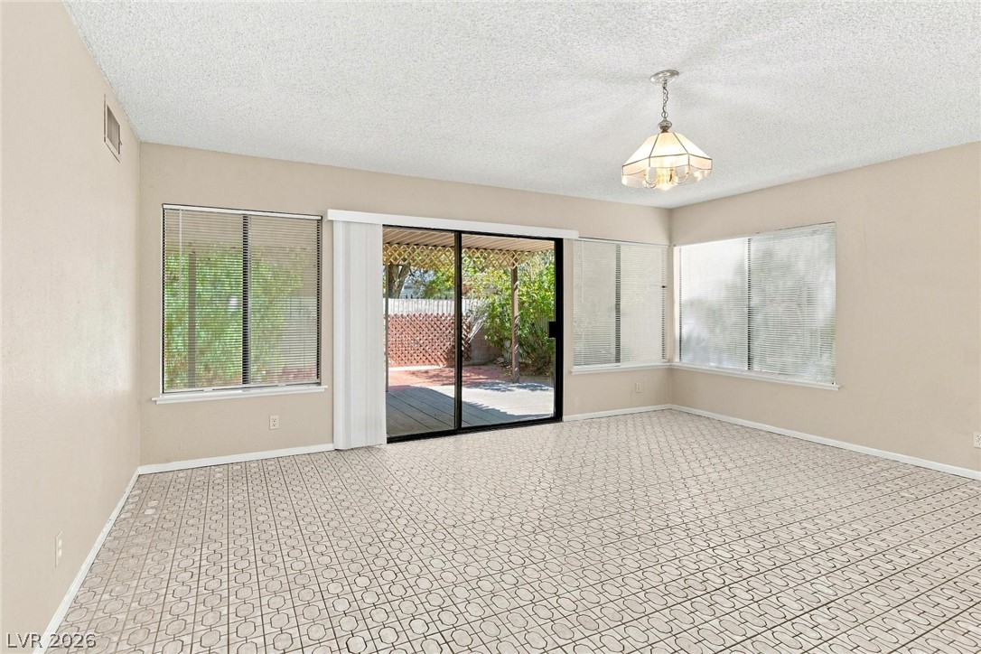 4830 Mountain Valley Road Las Vegas NV 89121